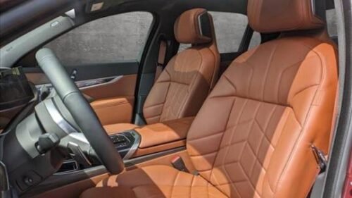 2023 BMW 760i xDrive - Image 7