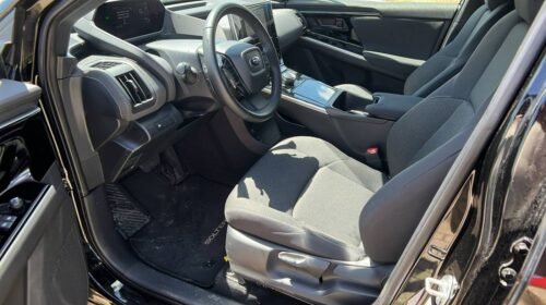 2023 Subaru Solterra Premium - Image 9