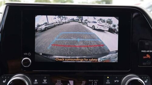2023 Toyota Highlander XLE FWD - Image 10