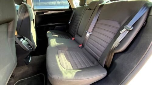 2020 Ford Fusion SE FWD - Image 4