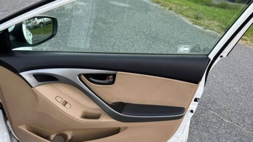 2013 Hyundai Elantra GLS Sedan Automatic - Image 11