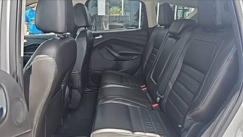 2017 Ford Escape Titanium 4WD - Image 6