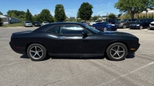 2010 Dodge Challenger SE Automatic - Image 7