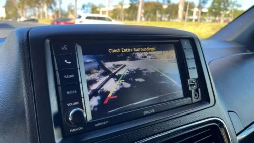 2017 Dodge Grand Caravan SXT - Image 2