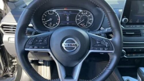 2022 Nissan Altima 2.5 SR FWD - Image 4