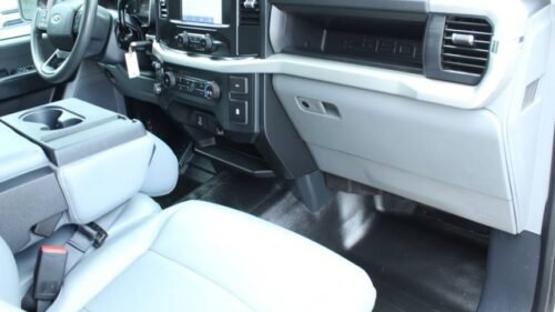 2022 Ford F-150 XL SuperCrew 5.5' Box 4WD - Image 9