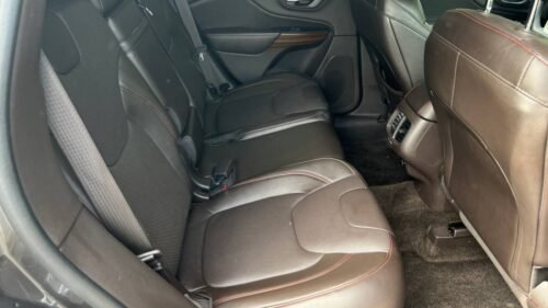 2016 Jeep Cherokee Trailhawk 4WD - Image 2