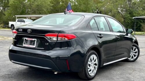 2021 Toyota Corolla LE CVT - Image 2