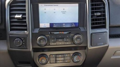 2019 Ford F-150 XLT SuperCrew 5.5' Box 4WD - Image 10