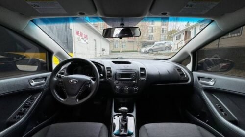 2017 Kia Forte LX Sedan Automatic - Image 10