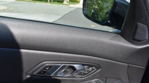 2022 BMW 330e xDrive Plug-In Hybrid - Image 12