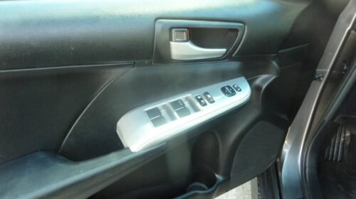 2014 Toyota Camry 2014 SE I4 Automatic - Image 2