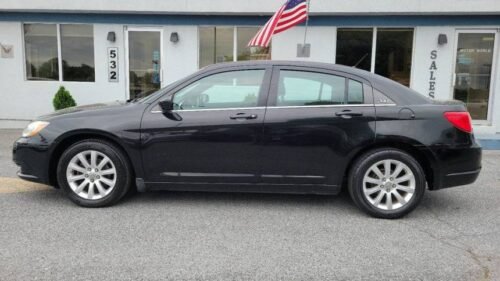 2014 Chrysler 200 Touring Sedan - Image 11