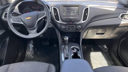 2018 Chevrolet Equinox LT with 1LT AWD - Image 5