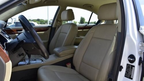 2013 Hyundai Genesis 3.8 - Image 8