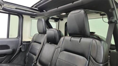 2020 Jeep Wrangler Unlimited Sahara Altitude - Image 4