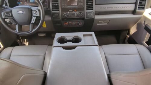 2018 Ford Super Duty F-250 XL 4WD Crew Cab 6.75' Box - Image 6