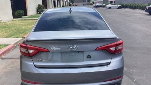 2017 Hyundai Sonata SE 2.4L - Image 10