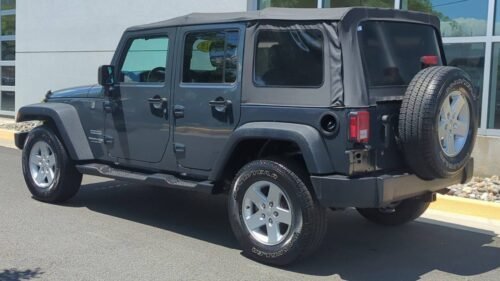 2018 Jeep Wrangler Unlimited Sport S (JK) - Image 10