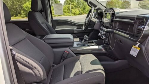 2023 Ford F-150 XLT SuperCrew 5.5' Box 4WD - Image 4
