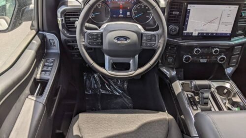 2023 Ford F-150 XLT SuperCrew 5.5' Box 4WD - Image 5