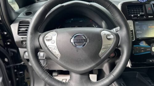 2013 Nissan LEAF SV - Image 3