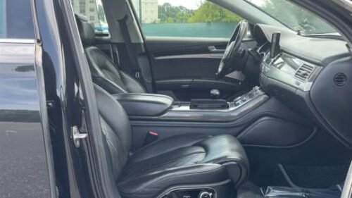 2013 Audi S8 Sedan - Image 4