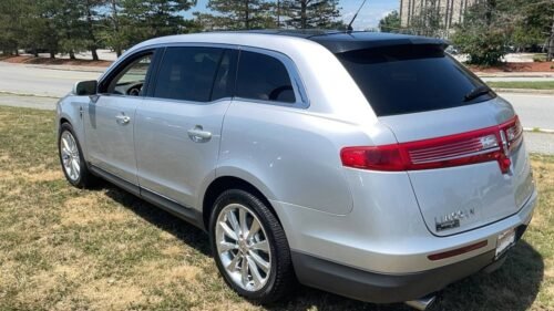 2011 Lincoln MKT EcoBoost 3.5L AWD - Image 8