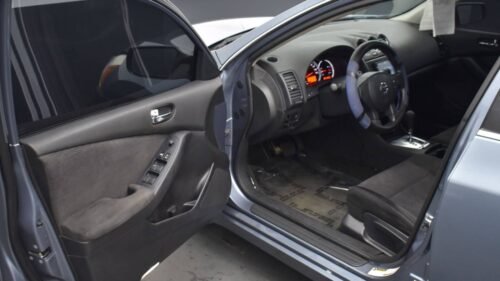 2012 Nissan Altima 2.5 S Sedan CVT - Image 9