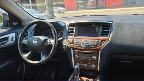 2020 Nissan Pathfinder Platinum 4WD - Image 6