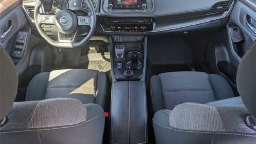 2021 Nissan Rogue SV AWD - Image 2