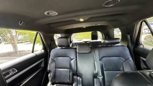 2016 Ford Explorer XLT 4WD - Image 3