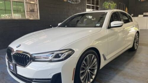 2021 BMW 530i xDrive - Image 16