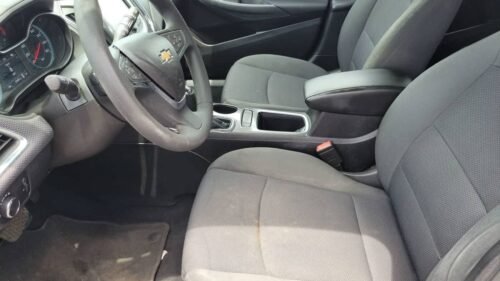 2017 Chevrolet Cruze LT with 1SD Hatchback Automatic - Image 12