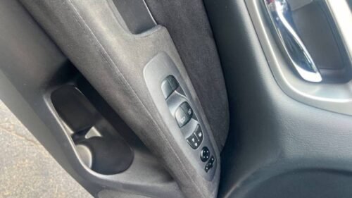 2014 Nissan Pathfinder SV FWD - Image 4