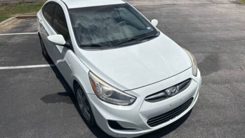 2014 Hyundai Accent GLS Sedan Automatic - Image 11