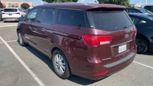 2017 Kia Sedona LX - Image 2