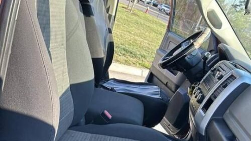 2010 Dodge Ram 1500 SLT Quad Cab Regular Bed 4WD - Image 3