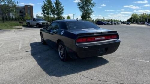 2010 Dodge Challenger SE Automatic - Image 2