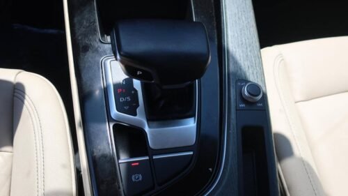 2021 BMW 750i xDrive - Image 10