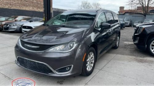 2017 Chrysler Pacifica Touring Plus