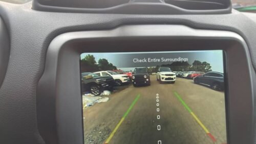 2023 Jeep Renegade Latitude - Image 2