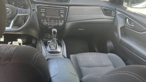 2017 Nissan Rogue SV FWD - Image 5