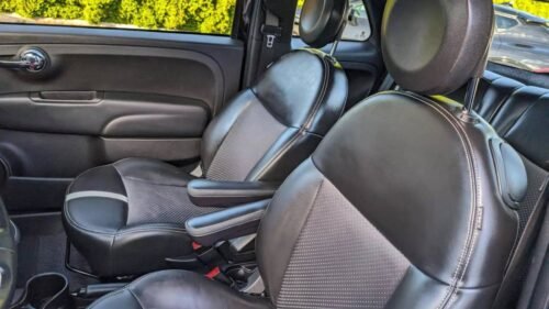 2016 FIAT 500e Hatchback - Image 2