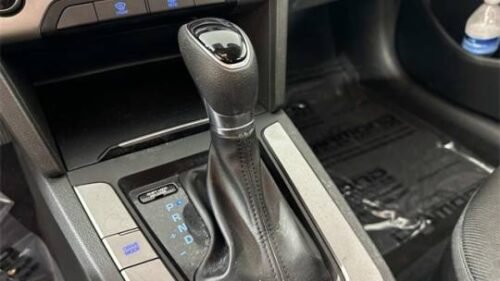 2018 Hyundai Elantra SEL 2.0L Sedan Automatic - Image 7