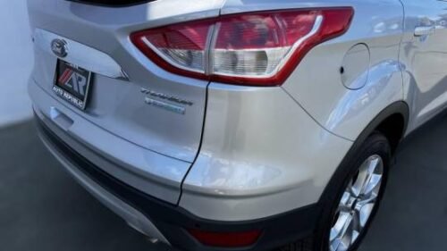 2014 Ford Escape Titanium FWD - Image 14