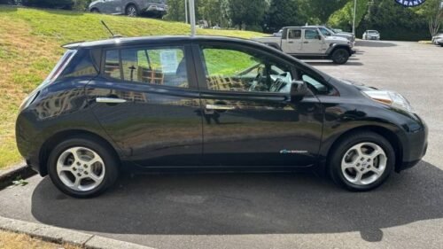 2013 Nissan LEAF SV - Image 8