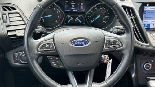 2017 Ford Escape SE FWD - Image 2