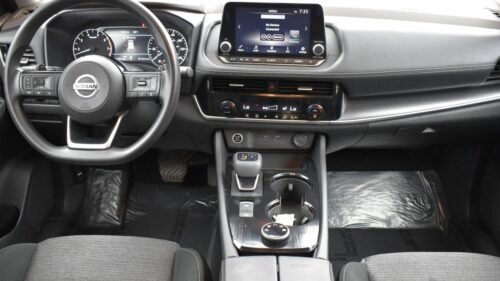 2021 Nissan Rogue SV AWD - Image 3