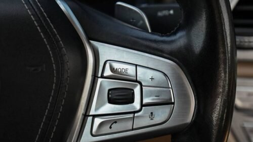2016 BMW 750i xDrive - Image 5